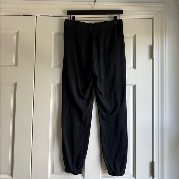 Nike Women’s Black Sweatpant Jogger - Picture 3 of 5